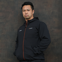 画像をギャラリービューアに読み込む, IRON NERVE × VENEX リカバリームーヴジップアップフードジャケット