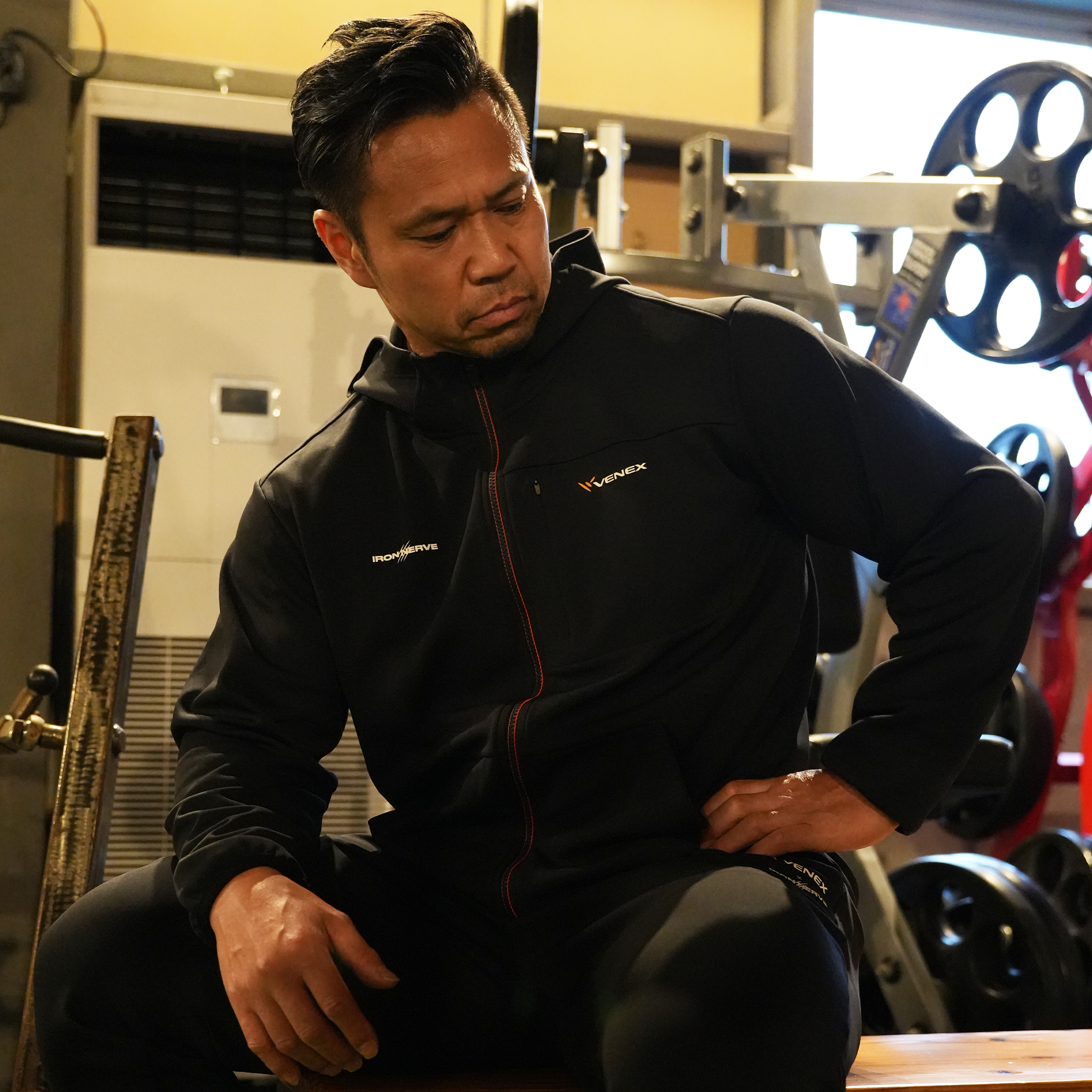 10％OFF / リカバリームーヴ上下セット 】IRON NERVE × VENEX ジップ